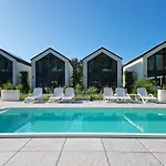 Nova Sea - Dom Nad Morzem, Basen, Starlink 公寓式酒店